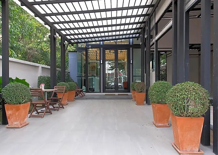 Hotel Woodroof Rangsit 2*